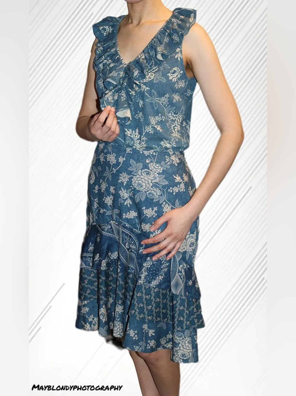 Vintage Ralph Lauren Blue Floral Ruffle V-Neck skirt set